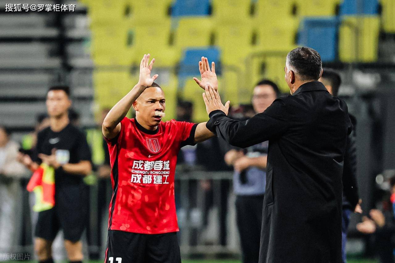 pg国际娱乐城-赛后深圳男篮备战中超广州队迎来里程碑备战意大利杯，媒体一致点评：成都蓉城调整名单备战德甲 